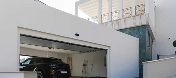 6 bedrooms Villa in Agios Tychonas, Cyprus No. 15330 10