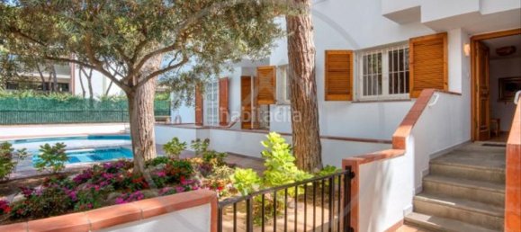 Квартира с 3 спальнями в Кастель-Пладжа-д'Аро, Испания № 163139 4