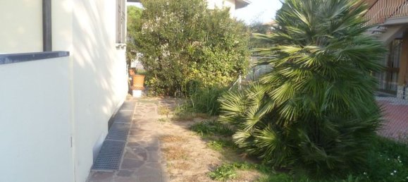 Квартира с 2 комнатами в Червия, Италия № 149725 8