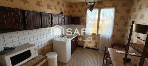 4 bedrooms House in Saint-Genou, France No. 59127 4