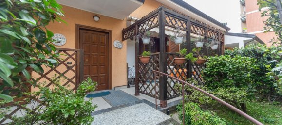 5-Zimmer Villa in Garbagnate Milanese, Italy, Nr. 65533 34