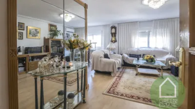 Apartamento de 4 dormitorios en Valencia, Spain No. 174180
