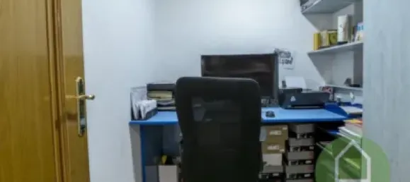 Apartamento de 4 dormitorios en Valencia, Spain No. 174180 35