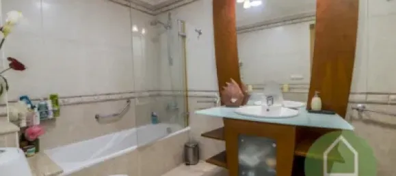 Apartamento de 4 dormitorios en Valencia, Spain No. 174180 17