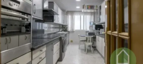 Apartamento de 4 dormitorios en Valencia, Spain No. 174180 37