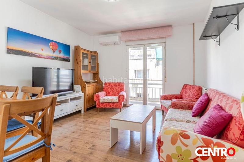 Apartamento de 3 dormitorios en Granada, Spain No. 282635