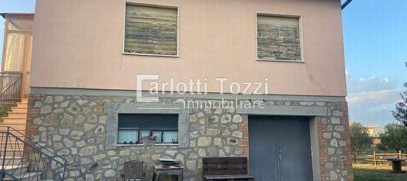 5 rooms House in Grosseto, Italy No. 89054 16