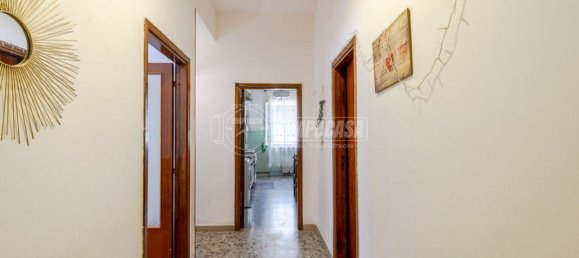 3 rooms Apartment in Monte San Giusto, Italy No. 1763 2