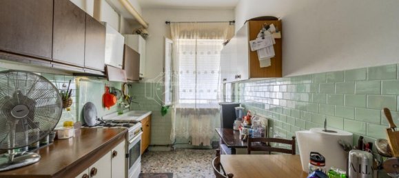 3 rooms Apartment in Monte San Giusto, Italy No. 1763 6