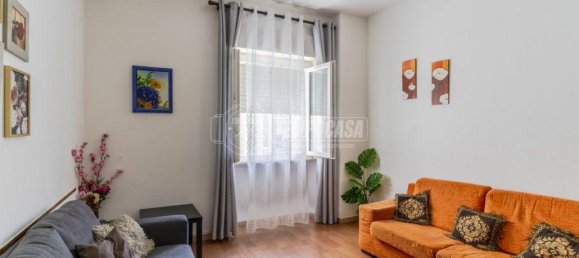 3 rooms Apartment in Monte San Giusto, Italy No. 1763 17