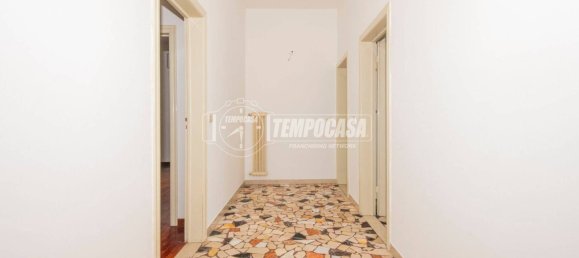2 bedrooms Apartment in Modena, Italy No. 304589 14