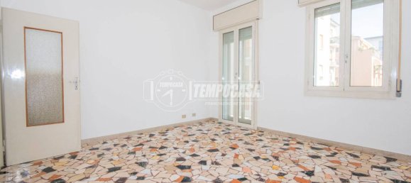 2 bedrooms Apartment in Modena, Italy No. 304589 17