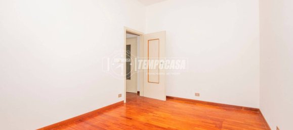 2 bedrooms Apartment in Modena, Italy No. 304589 12