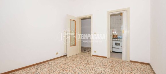 2 bedrooms Apartment in Modena, Italy No. 304589 24