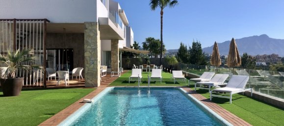 4 غرف نوم فيلا في Benahavis, Spain رقم 44411 24