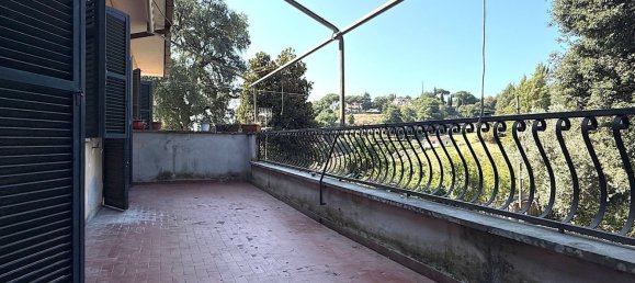 Вилла с 4 спальнями в Сакрофано, Италия № 377589 15