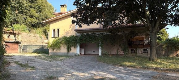 Вилла с 4 спальнями в Сакрофано, Италия № 377589 2