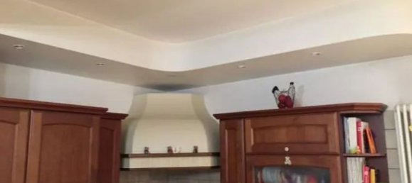 Дом с 6 комнатами в Саннадзаро де Бургонди, Италия № 193997 5