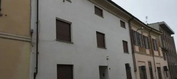 Дом с 6 комнатами в Саннадзаро де Бургонди, Италия № 193997 17