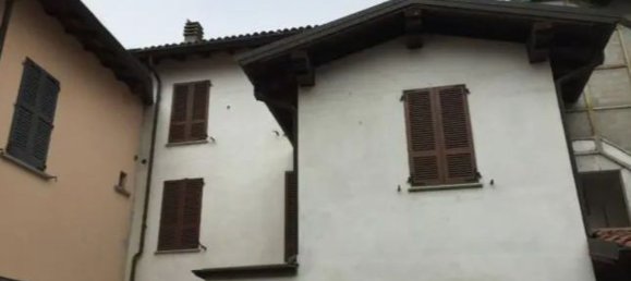 Дом с 6 комнатами в Саннадзаро де Бургонди, Италия № 193997 15