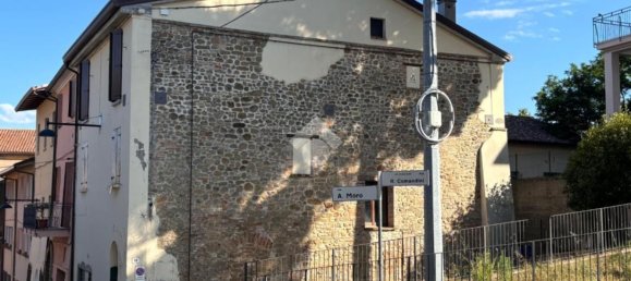 3 rooms House in Roncofreddo, Italy No. 137763 25