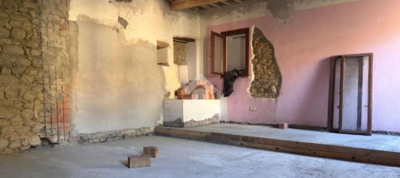 3 rooms House in Roncofreddo, Italy No. 137763 24