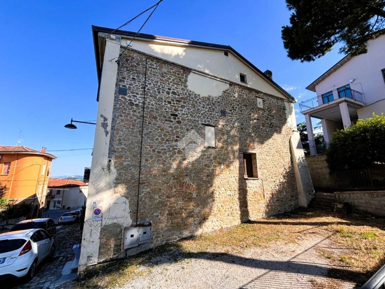 3 rooms House in Roncofreddo, Italy No. 137763