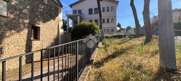 3 rooms House in Roncofreddo, Italy No. 137763 33