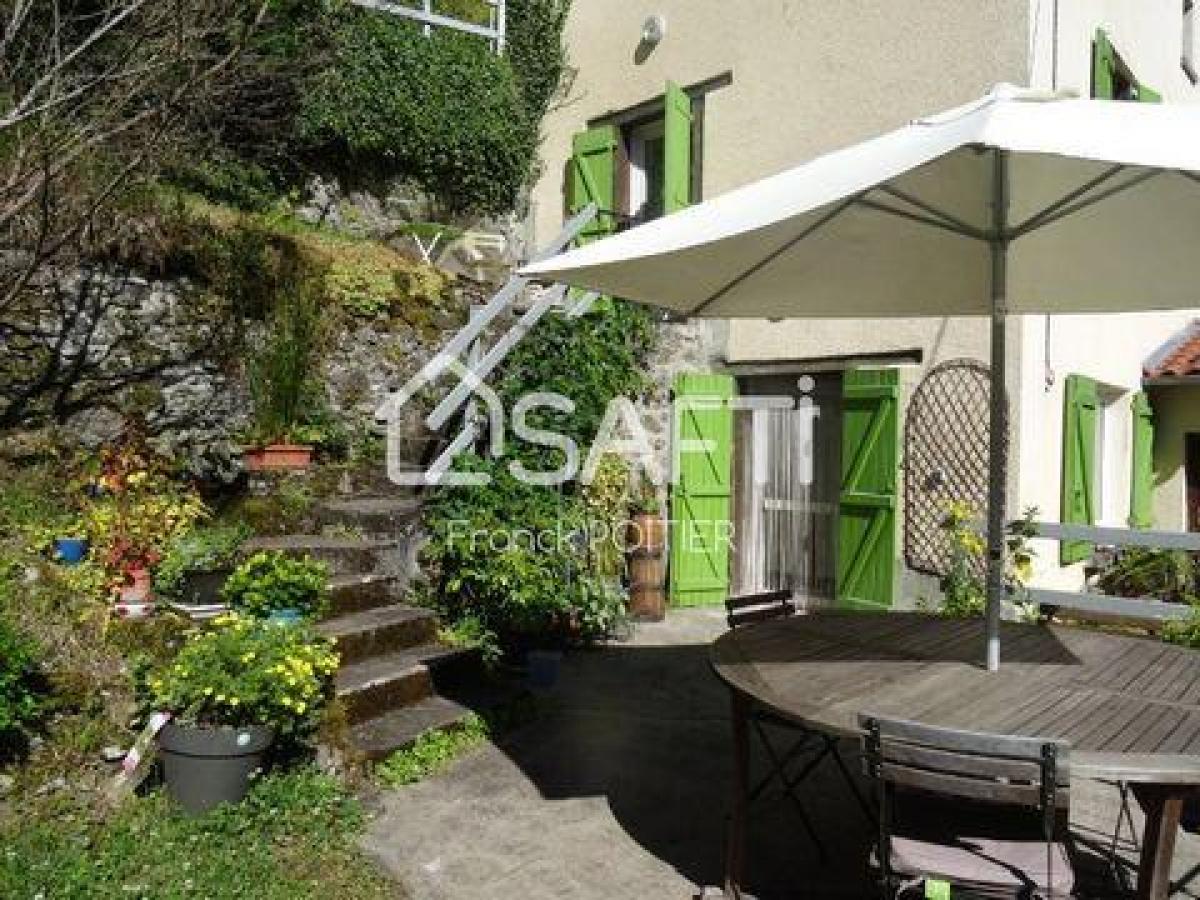 Casa de 3 dormitorios en Villefranche-de-Rouergue, France No. 25732