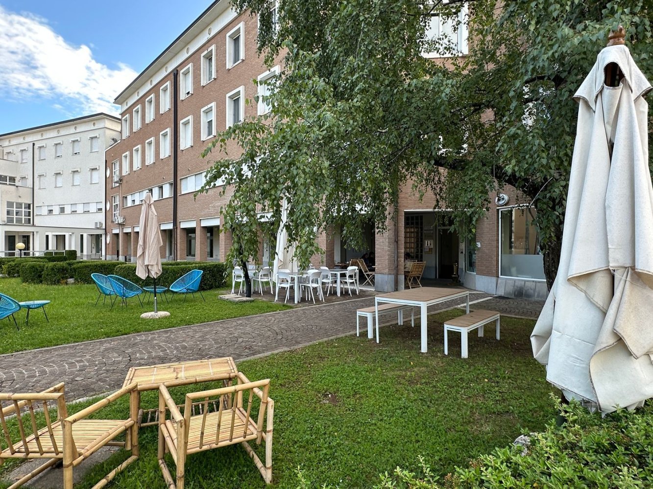 Propriété commerciale à Udine, Italy 240m² No. 261274