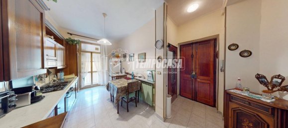 2 rooms Apartment in Turin, Italy No. 235567 2