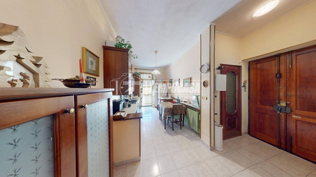 2 rooms Apartment in Turin, Italy No. 235567