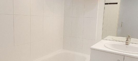 Apartamento de 1 dormitorio en Pantin, France No. 332359 4