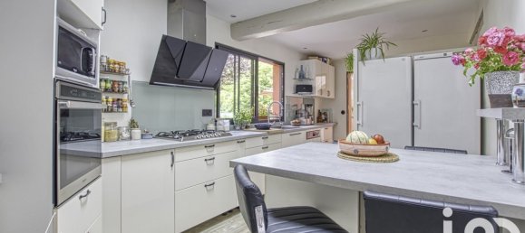 5 bedrooms House in Estrees-Saint-Denis, France No. 258859 14