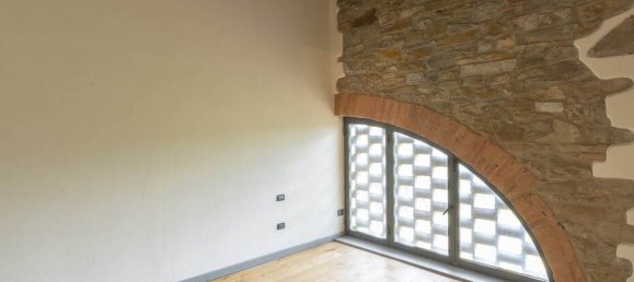 3 Schlafzimmer Haus in Pelago, Italy, Nr. 219478 29