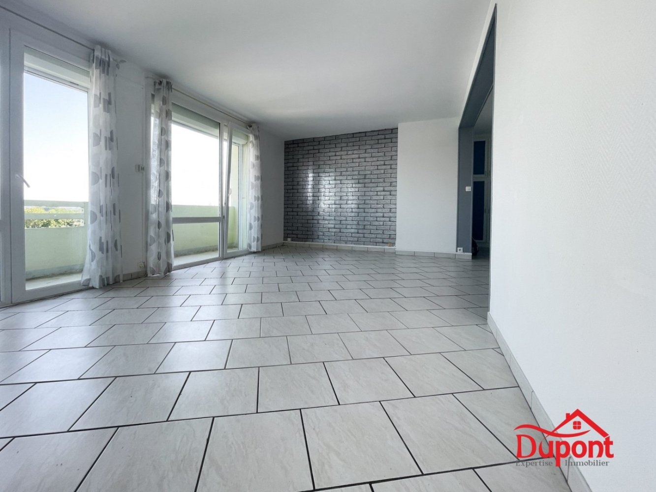 2 غرف نوم شقة في Saint-Quentin, France رقم 156343