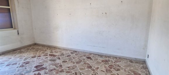 3 Schlafzimmer Wohnung in Messina, Italy, Nr. 350830 17