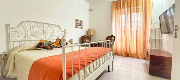 1 bedroom Apartment in Savona, Italy No. 143808 2