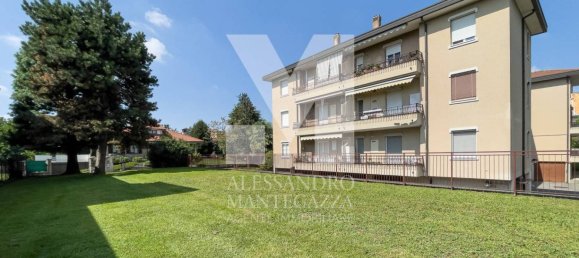 3 bedrooms Apartment in Verano Brianza, Italy No. 311134 2