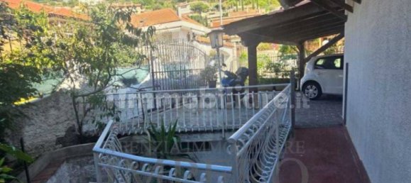 Вилла с 4 спальнями в Вентимилья, Италия № 330429 8