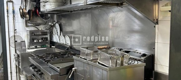 133m² Commercial property in Madrid, Spain No. 143472 2