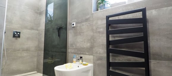 5 bedrooms House in Brumath, France No. 74938 17