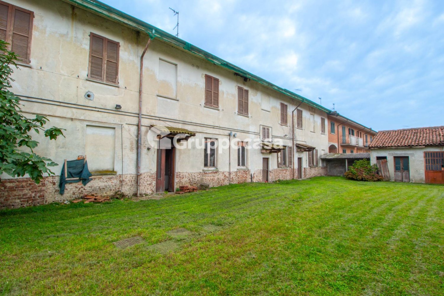 5 غرف نوم منزل في Inveruno, Italy رقم 178246