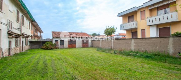 5 غرف نوم منزل في Inveruno, Italy رقم 178246 3