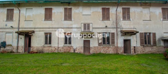 5 غرف نوم منزل في Inveruno, Italy رقم 178246 2