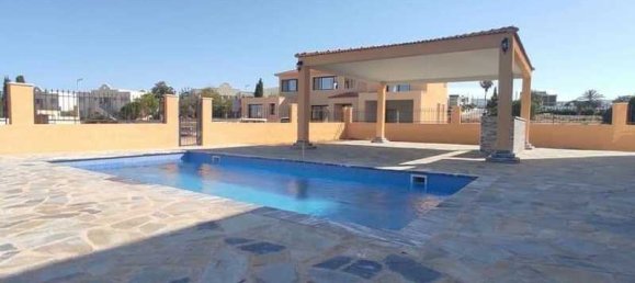 4 bedrooms Villa in Chloraka, Cyprus No. 14762 16