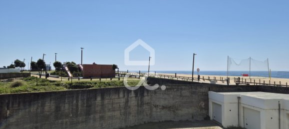 Villa de 3 dormitorios en Povoa de Varzim, Portugal No. 24622 24