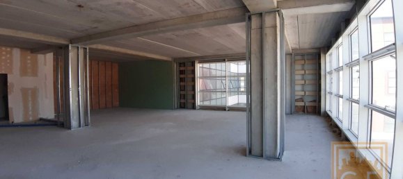 210m² Office in Montebelluna, Italy No. 169652 12