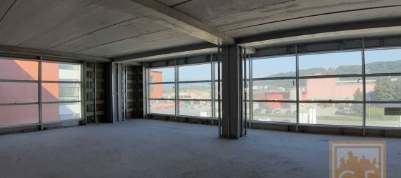 210m² Office in Montebelluna, Italy No. 169652 14