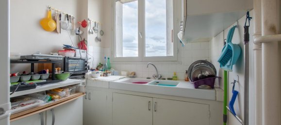 1 bedroom Apartment in Blois, France No. 85264 2